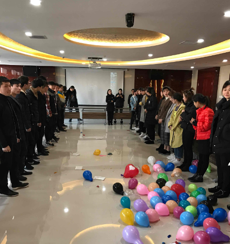 公司与启东文峰大世界举行青年联谊活动